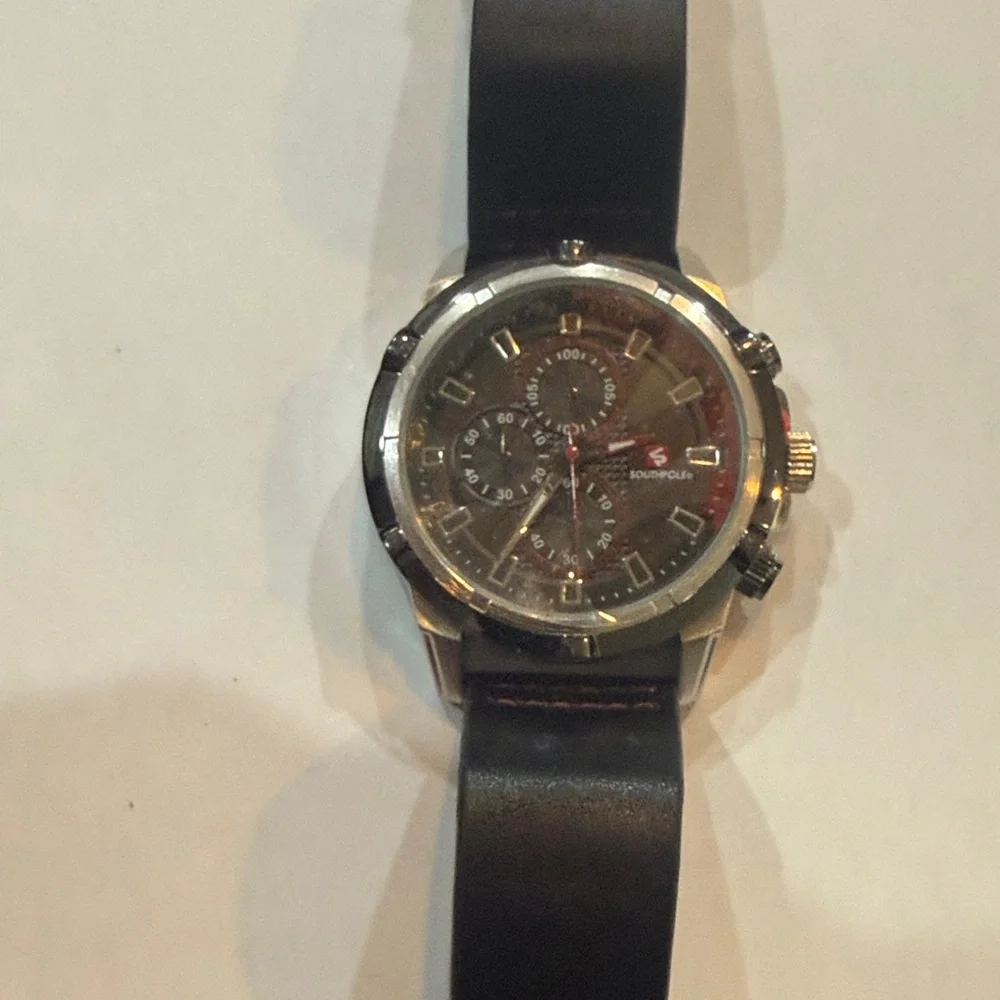 #71 Southpole Men’s Chronograph Watch Feauring  Black Dial w/Red Accents. - Picture 5 of 6